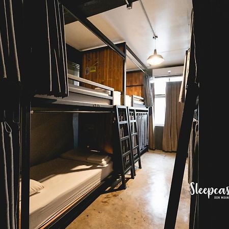 Banana Hostel Donmuang Bangkok Bagian luar foto